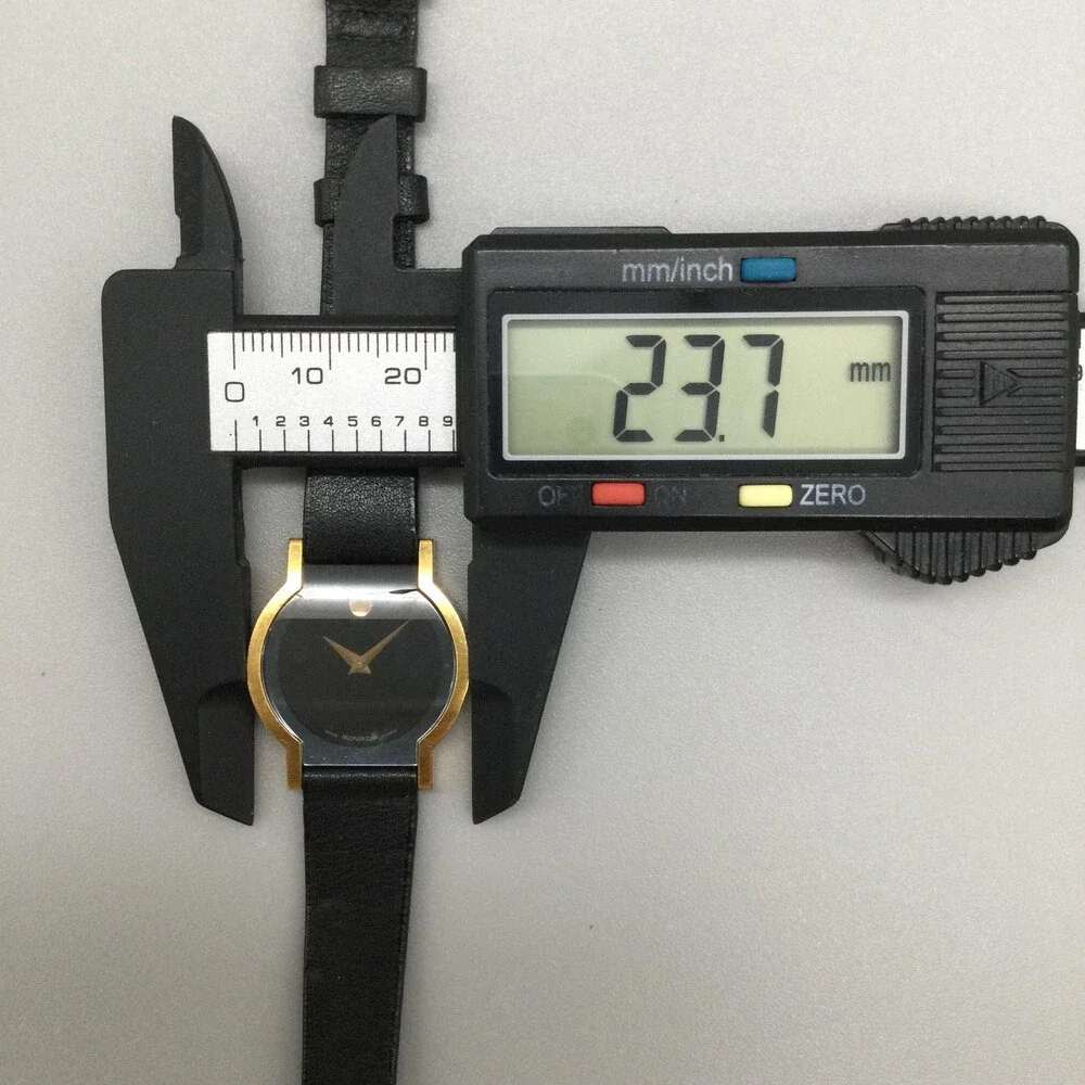 Vtg Movado 87-90-820 Womens Watch 24mm Cracked Crystal Not Running For Parts